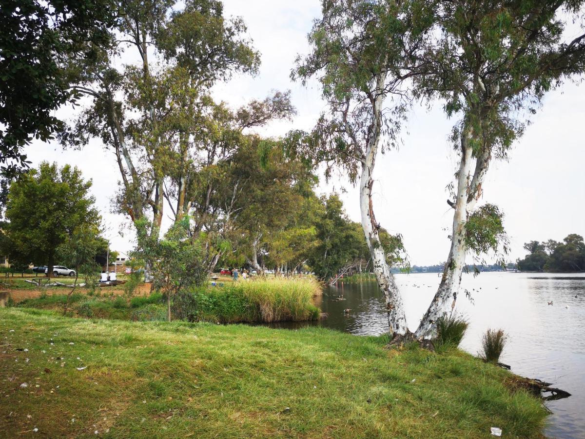Southy Inn By The Lake Benoni Extérieur photo
