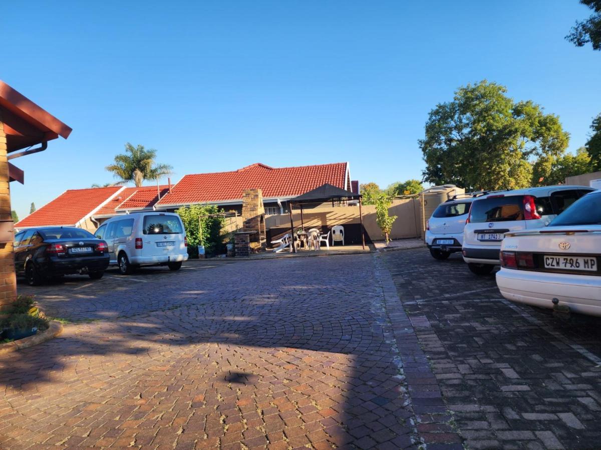 Southy Inn By The Lake Benoni Extérieur photo
