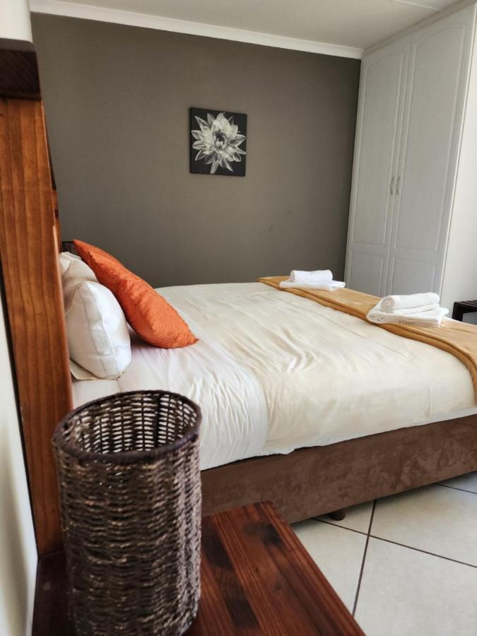 Southy Inn By The Lake Benoni Extérieur photo