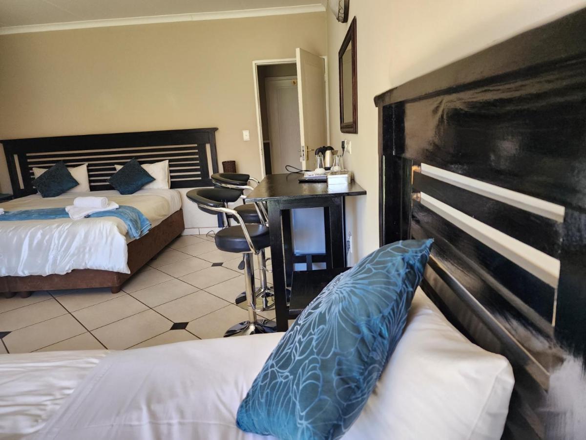 Southy Inn By The Lake Benoni Extérieur photo