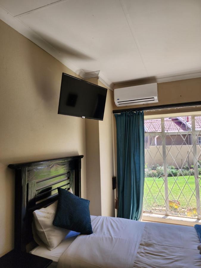 Southy Inn By The Lake Benoni Extérieur photo