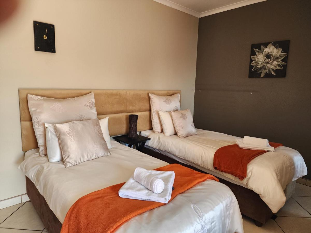 Southy Inn By The Lake Benoni Extérieur photo